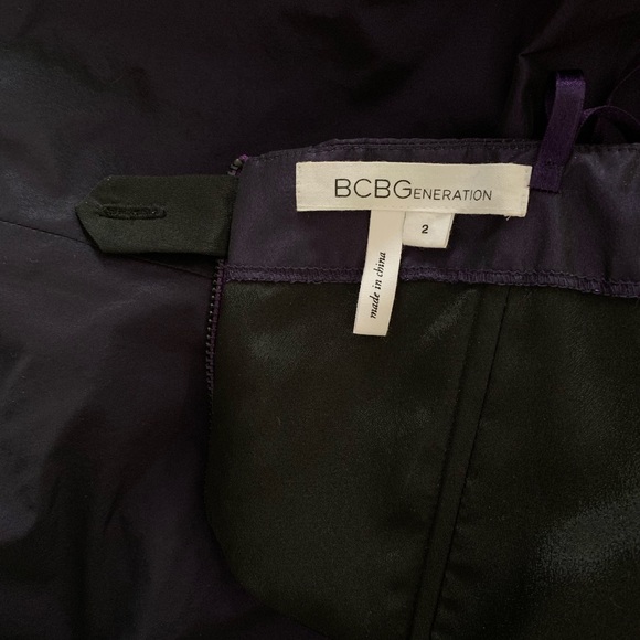 BCBGeneration Purple Strapless cocktail dress,mini Dress back zipper Size 2 - Picture 5 of 9
